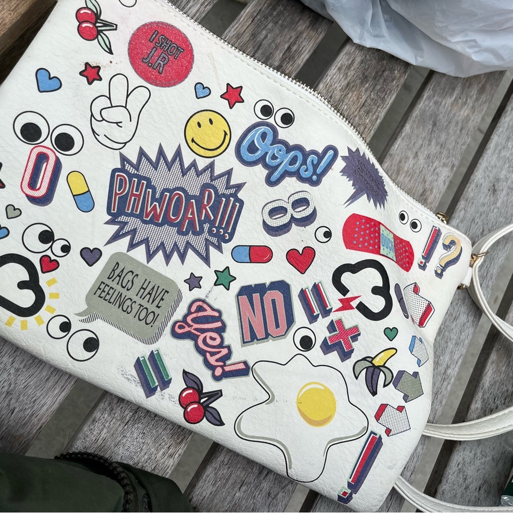 White Graphic Print Clutch KISS ME COUTURE VEGAN GRAPHIC
